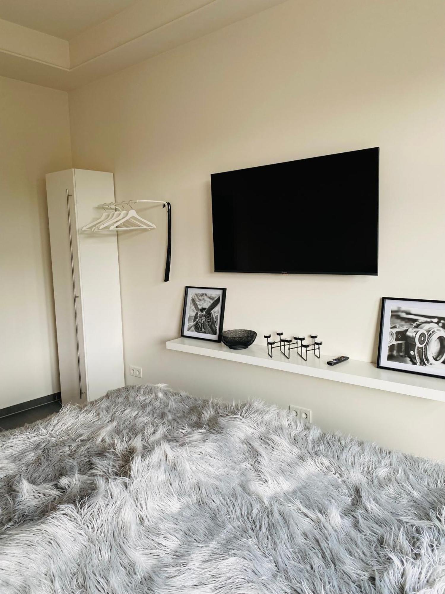 Pier 1 Bis 4 Gmuetliche Mit Boxspringbett *
